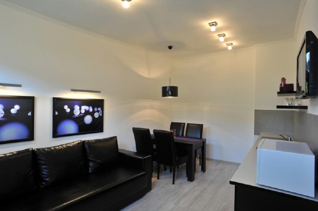 Apartments On Nalivayka Lviv Rom bilde
